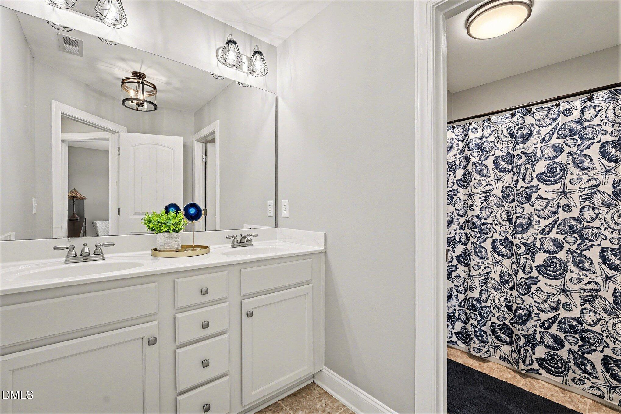 418 Banner Blue Court