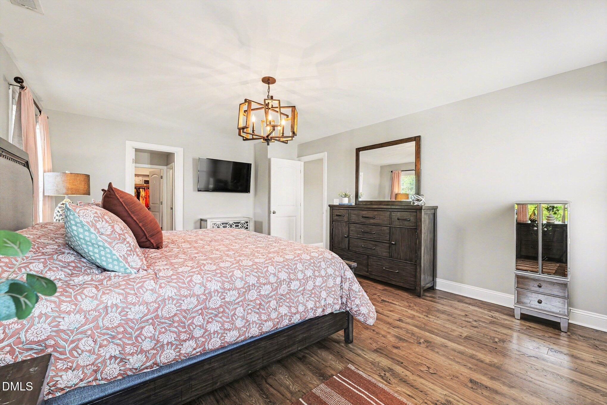 418 Banner Blue Court