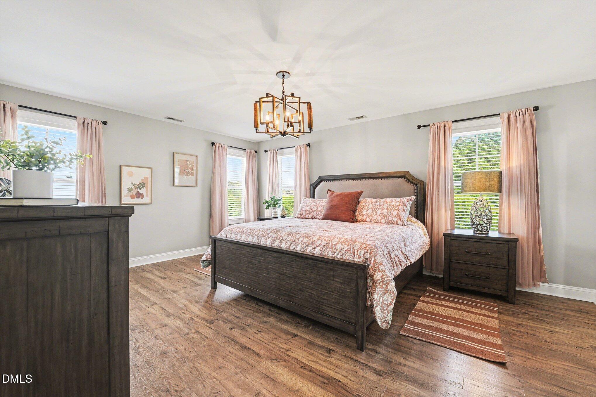 418 Banner Blue Court