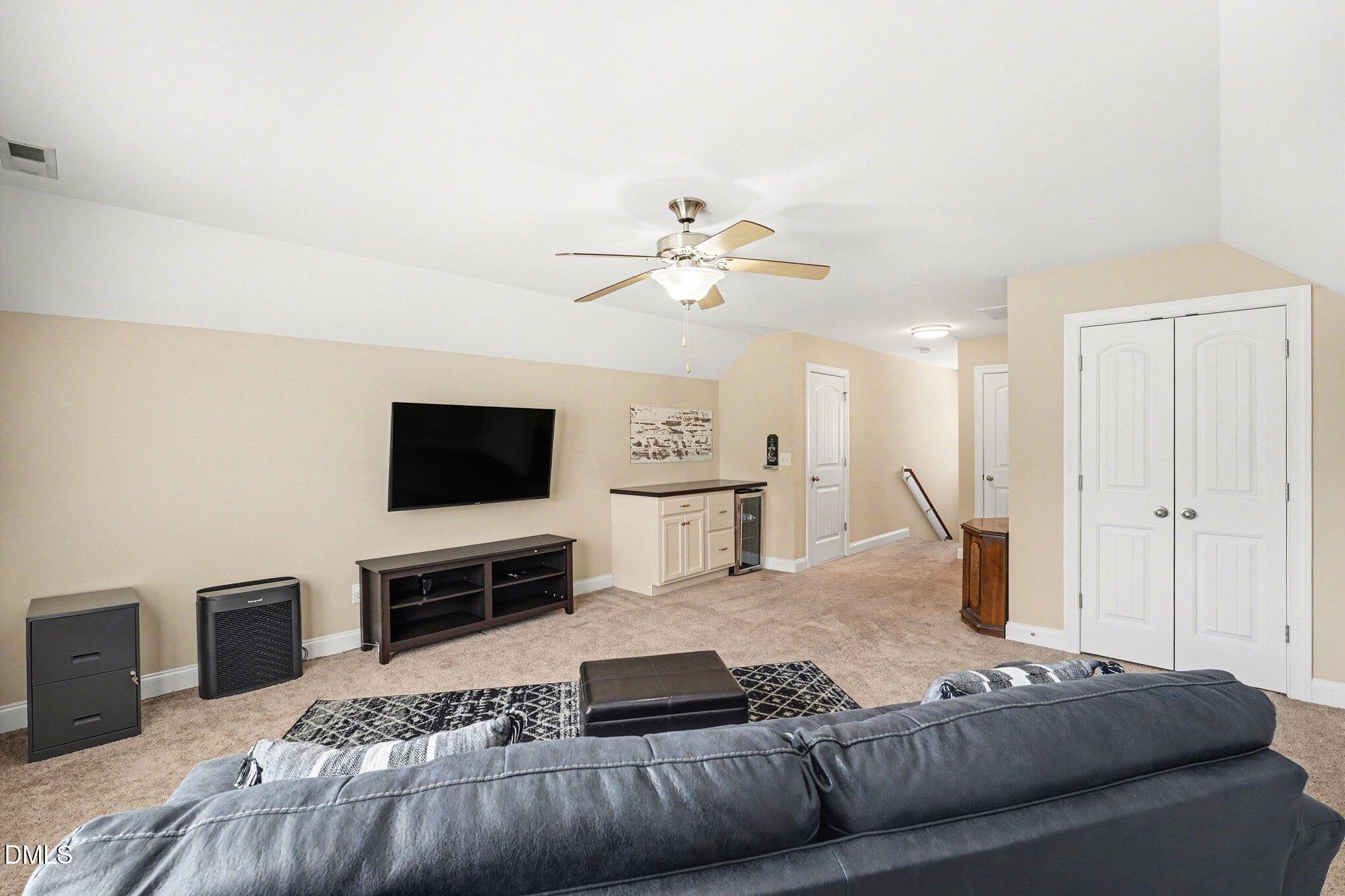 418 Banner Blue Court