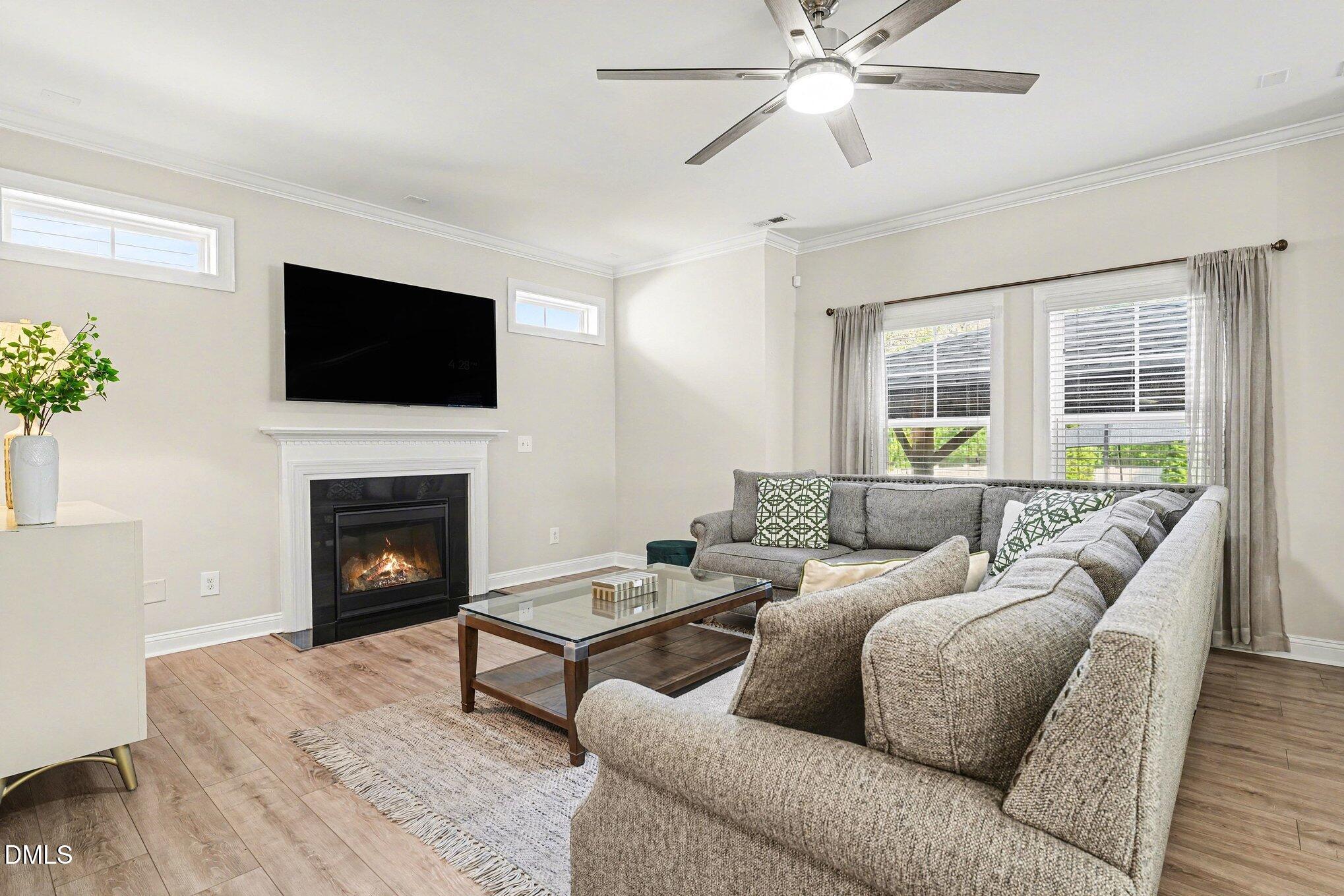 418 Banner Blue Court