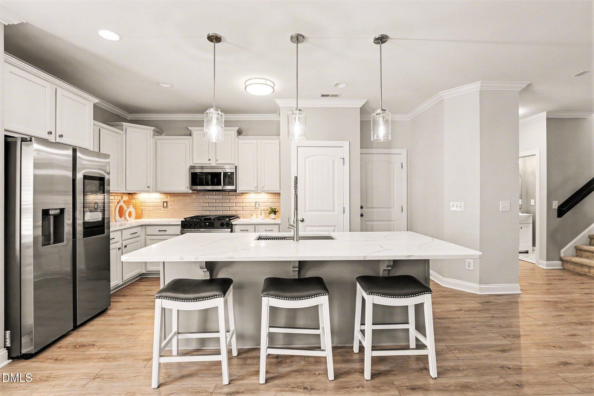 418 Banner Blue Court