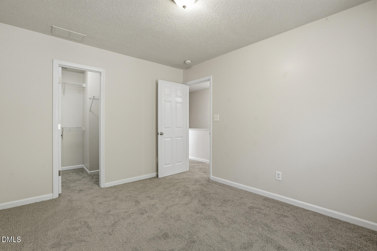 808 Woodside Park Lane