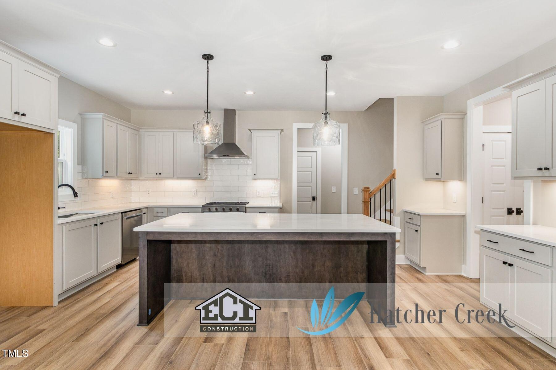 105 Woodland Creek Way