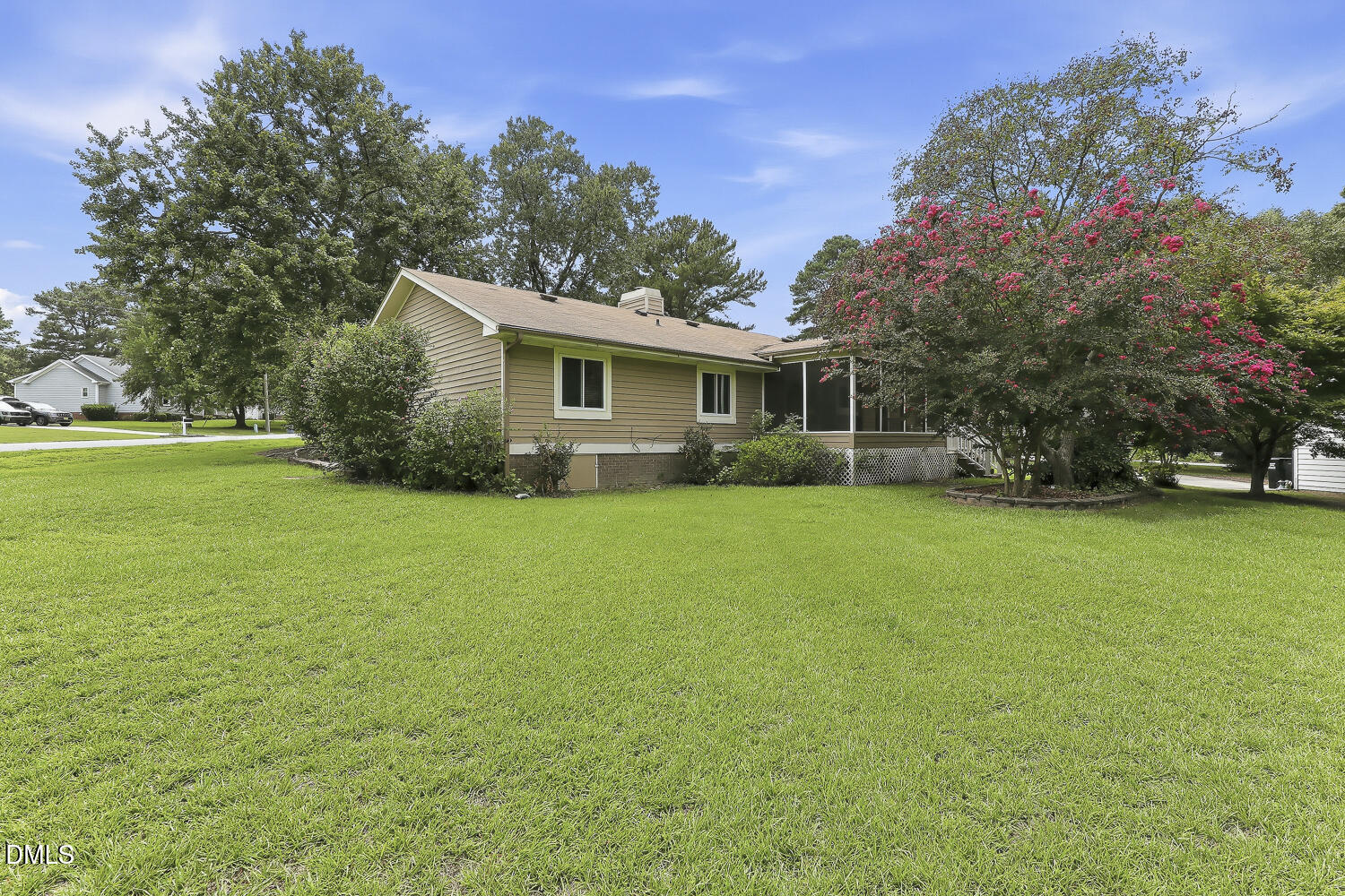 102 Oaklake Court