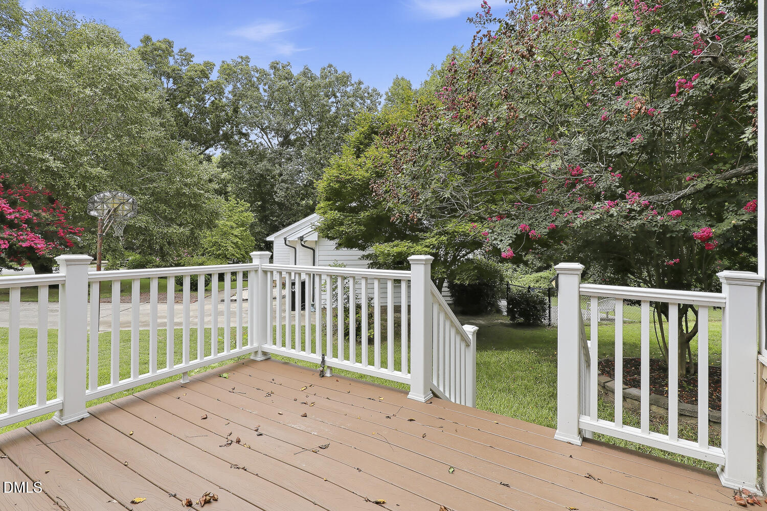 102 Oaklake Court