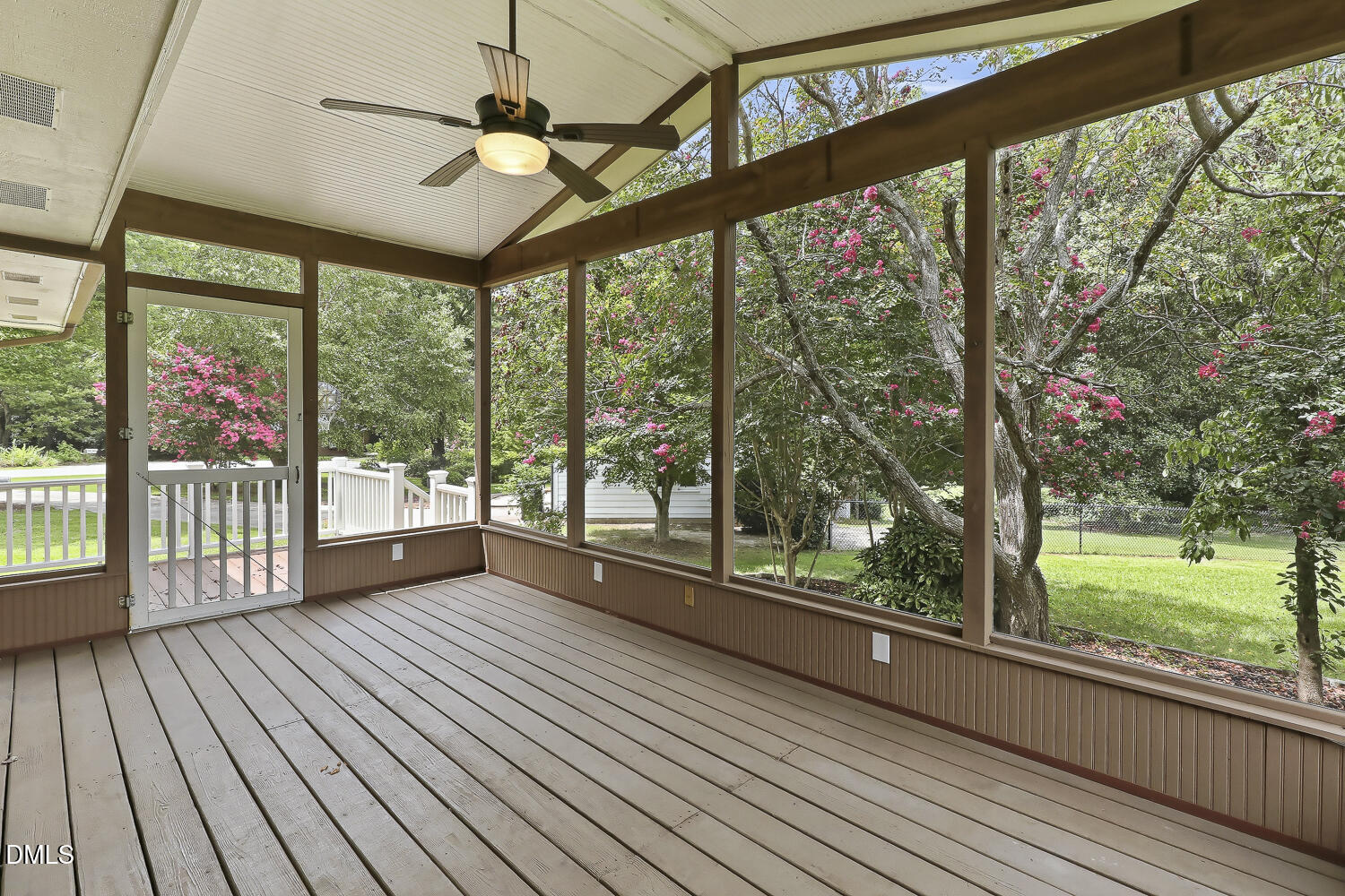 102 Oaklake Court