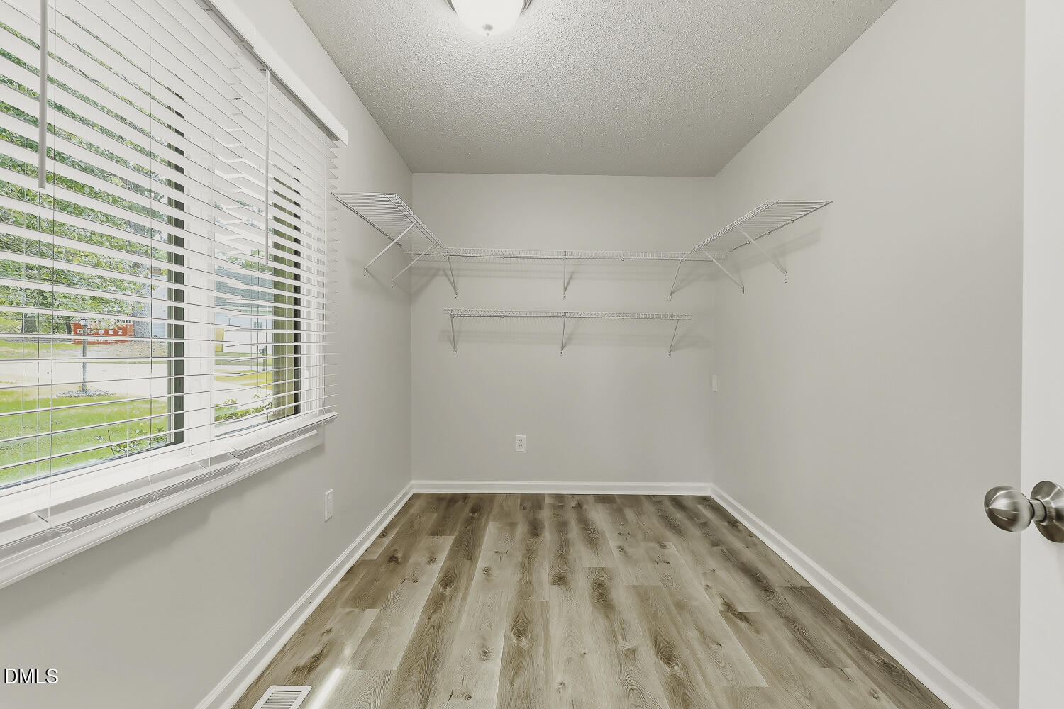 102 Oaklake Court