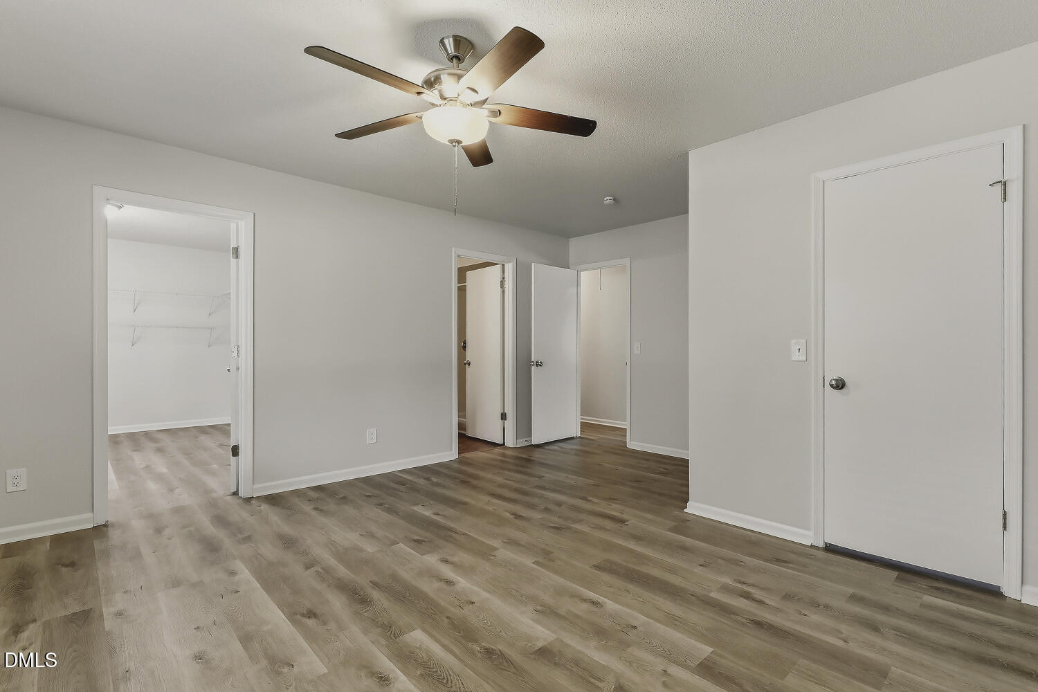 102 Oaklake Court