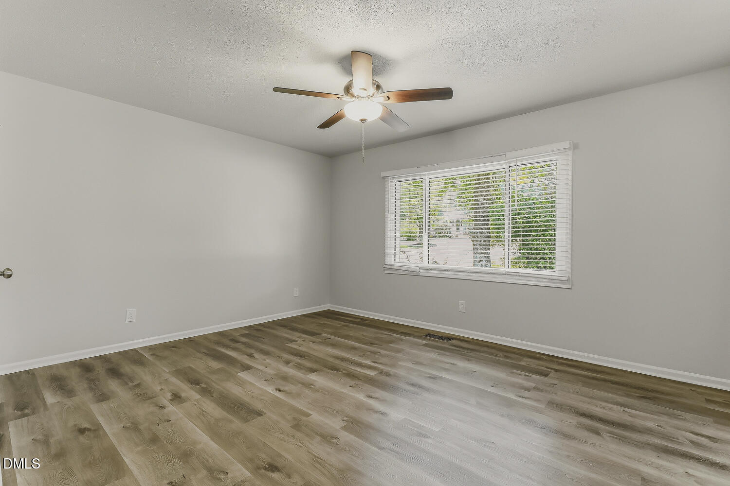 102 Oaklake Court