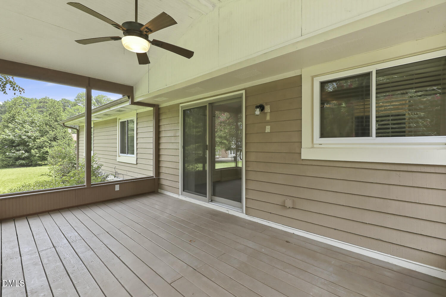 102 Oaklake Court