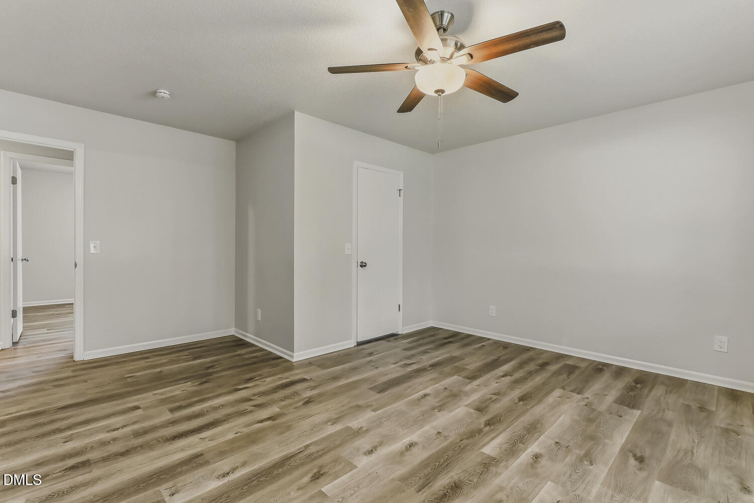 102 Oaklake Court
