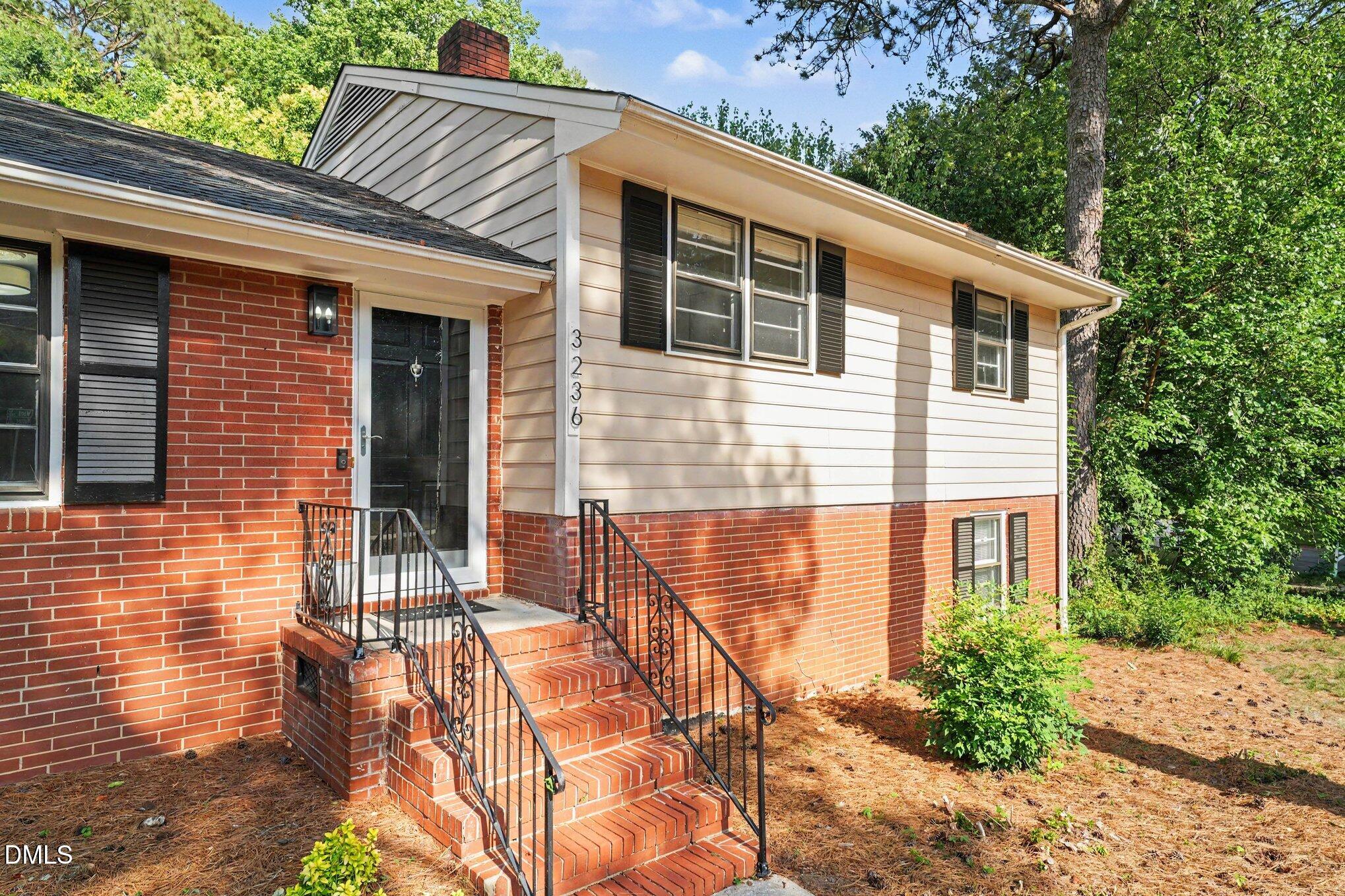 3236 Ward Road