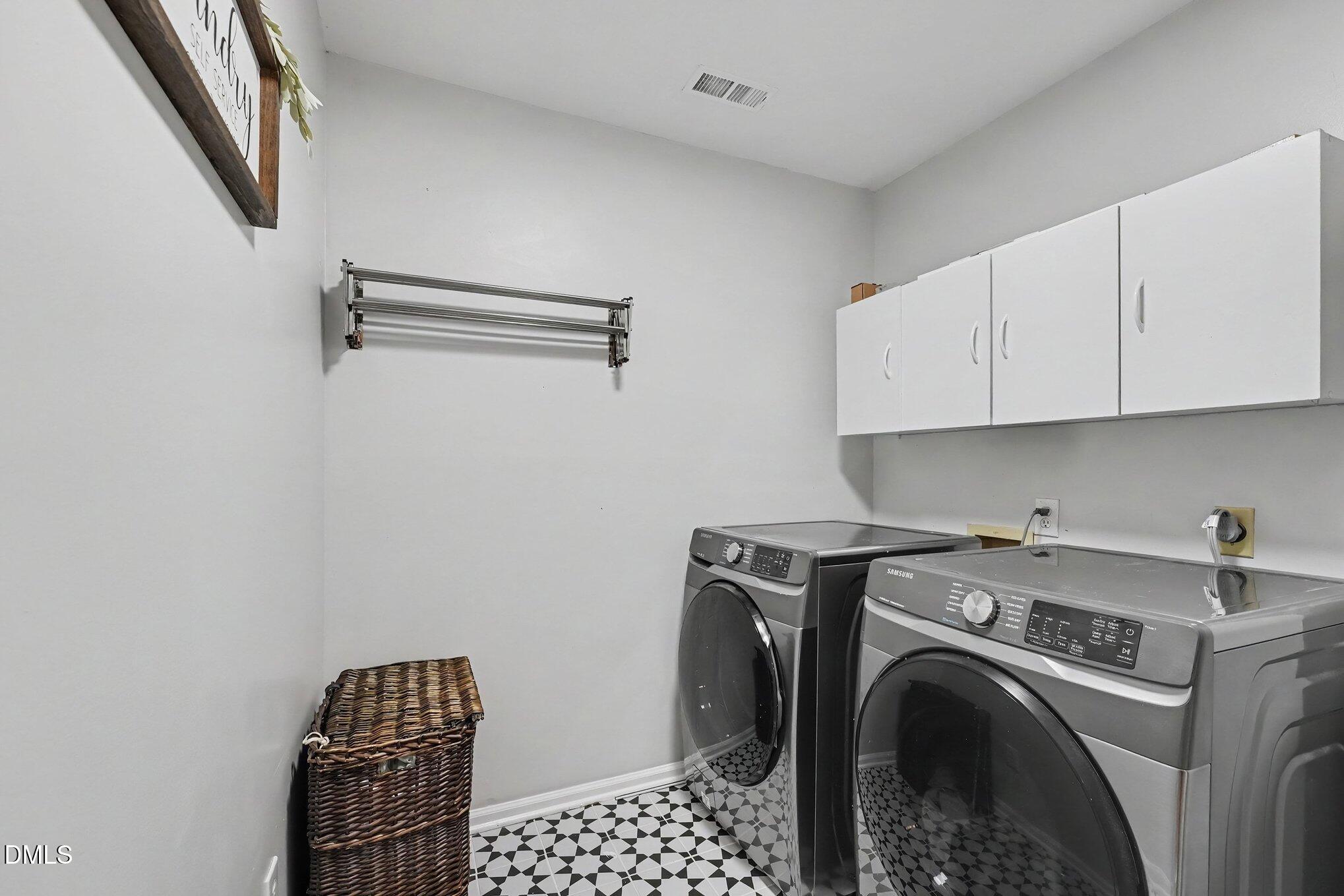 5216 Fairmead Circle