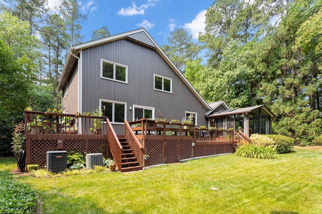 1008 Old Lantern Court