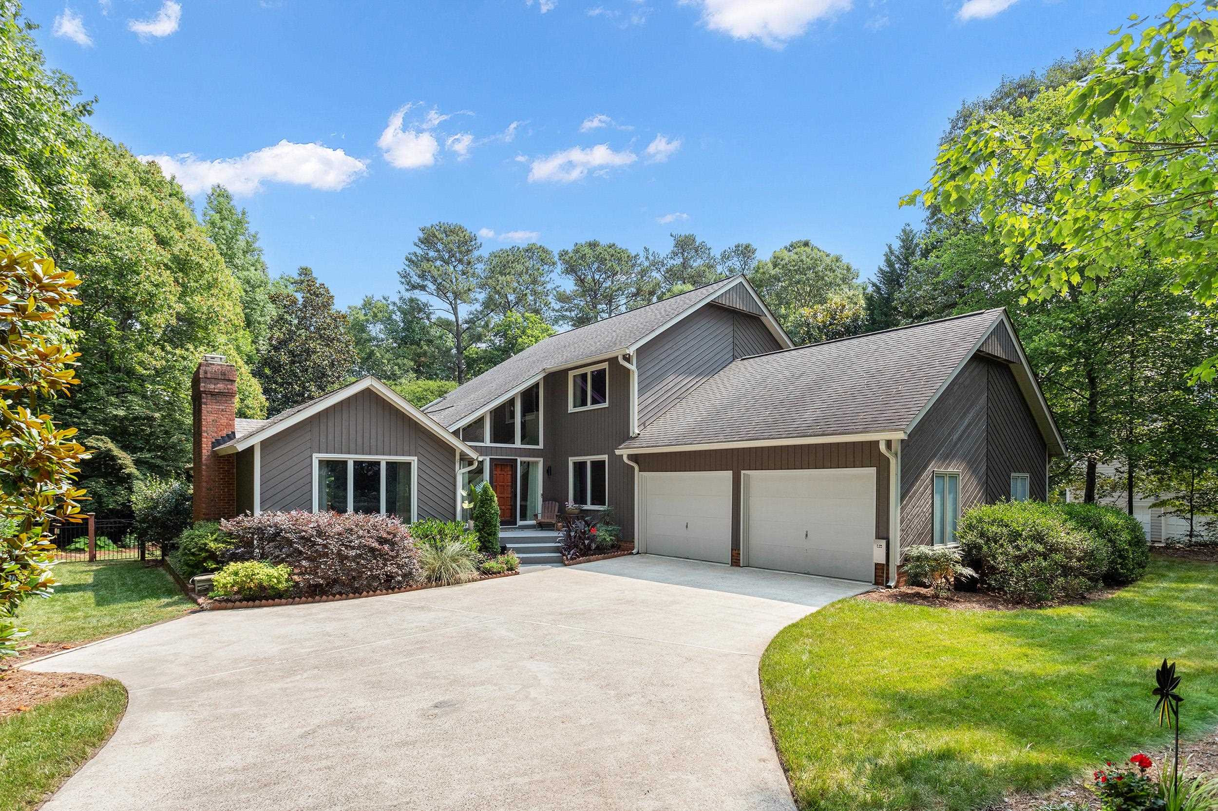 1008 Old Lantern Court