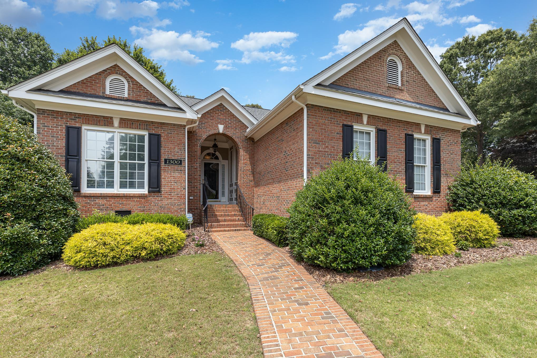 1300 Wedgeland Drive