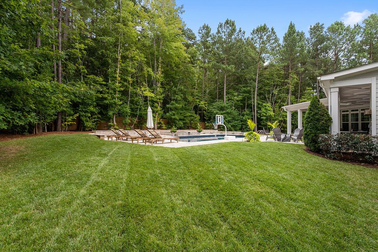 1536 Rock Dove Way