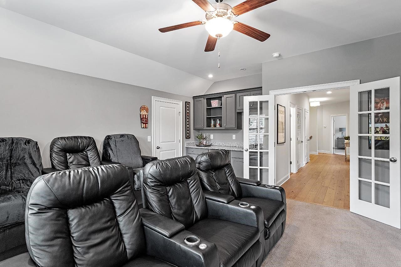 1536 Rock Dove Way