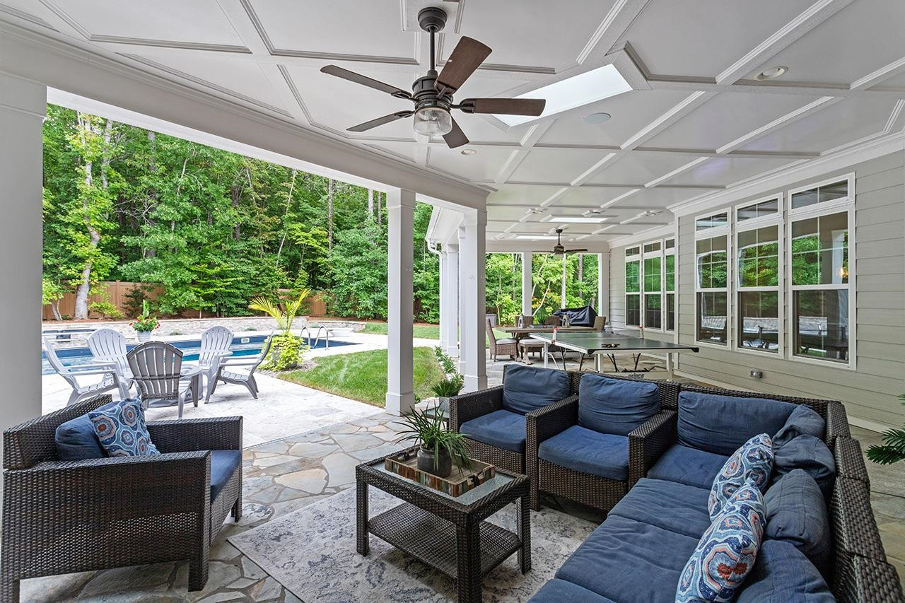 1536 Rock Dove Way