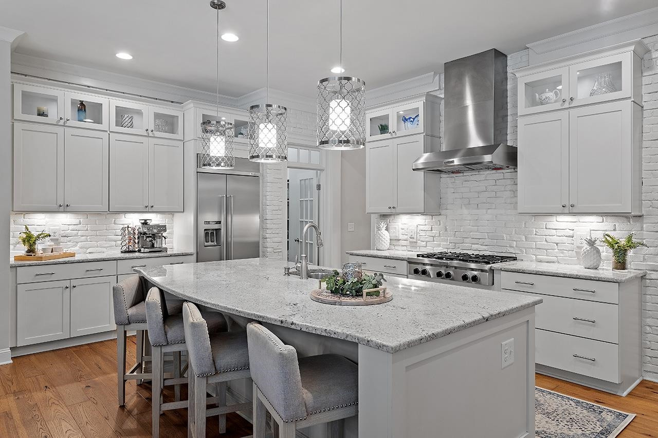1536 Rock Dove Way