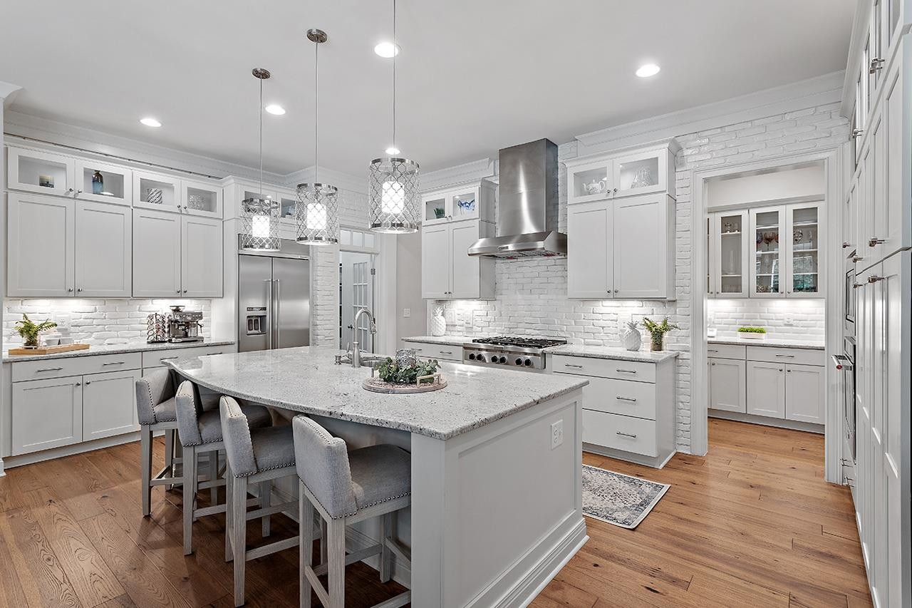 1536 Rock Dove Way