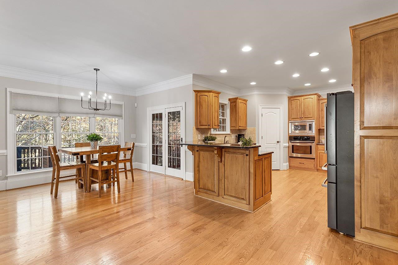 9414 Wheatstone Lane