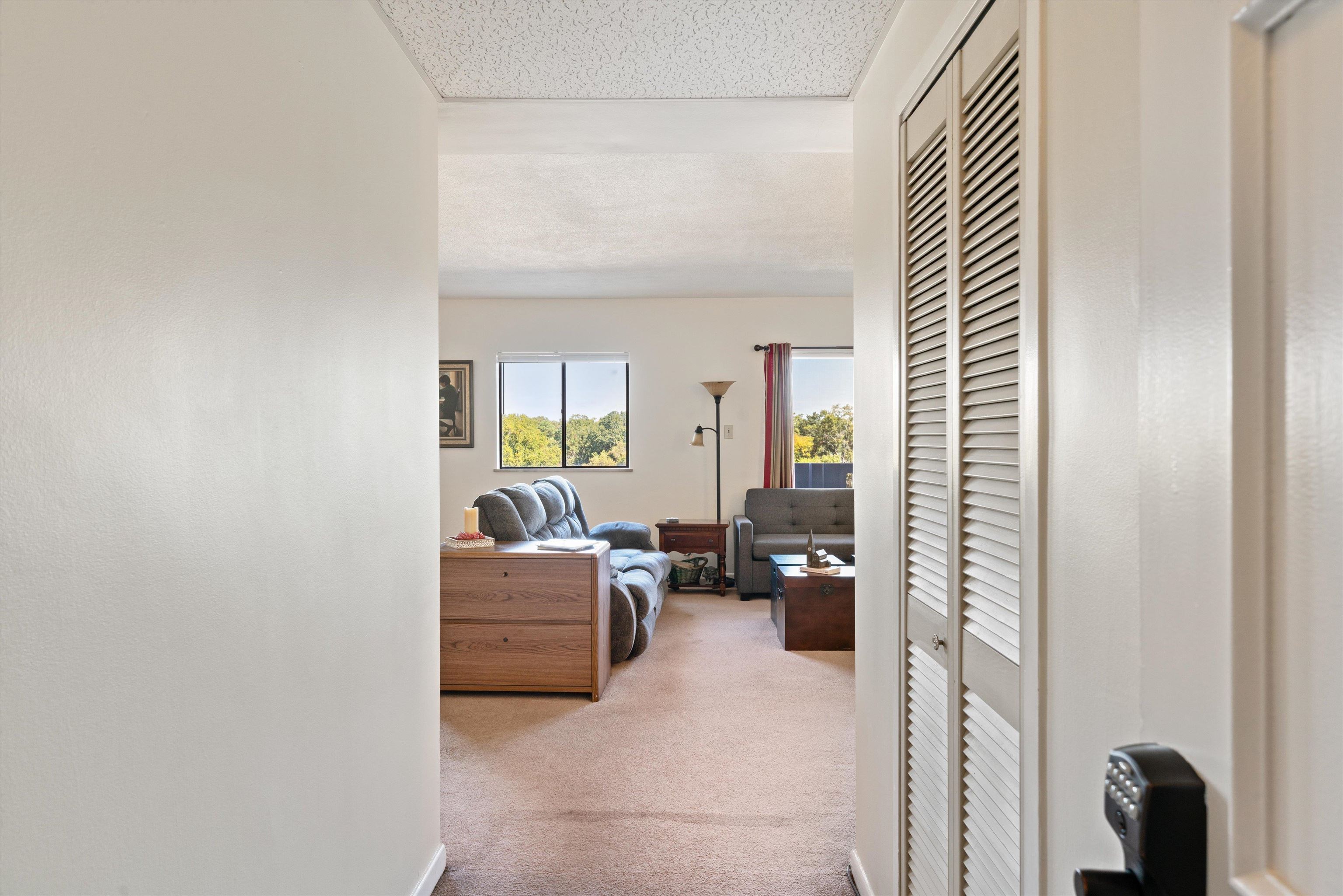 1960 N PARKWAY AVE Unit: 603