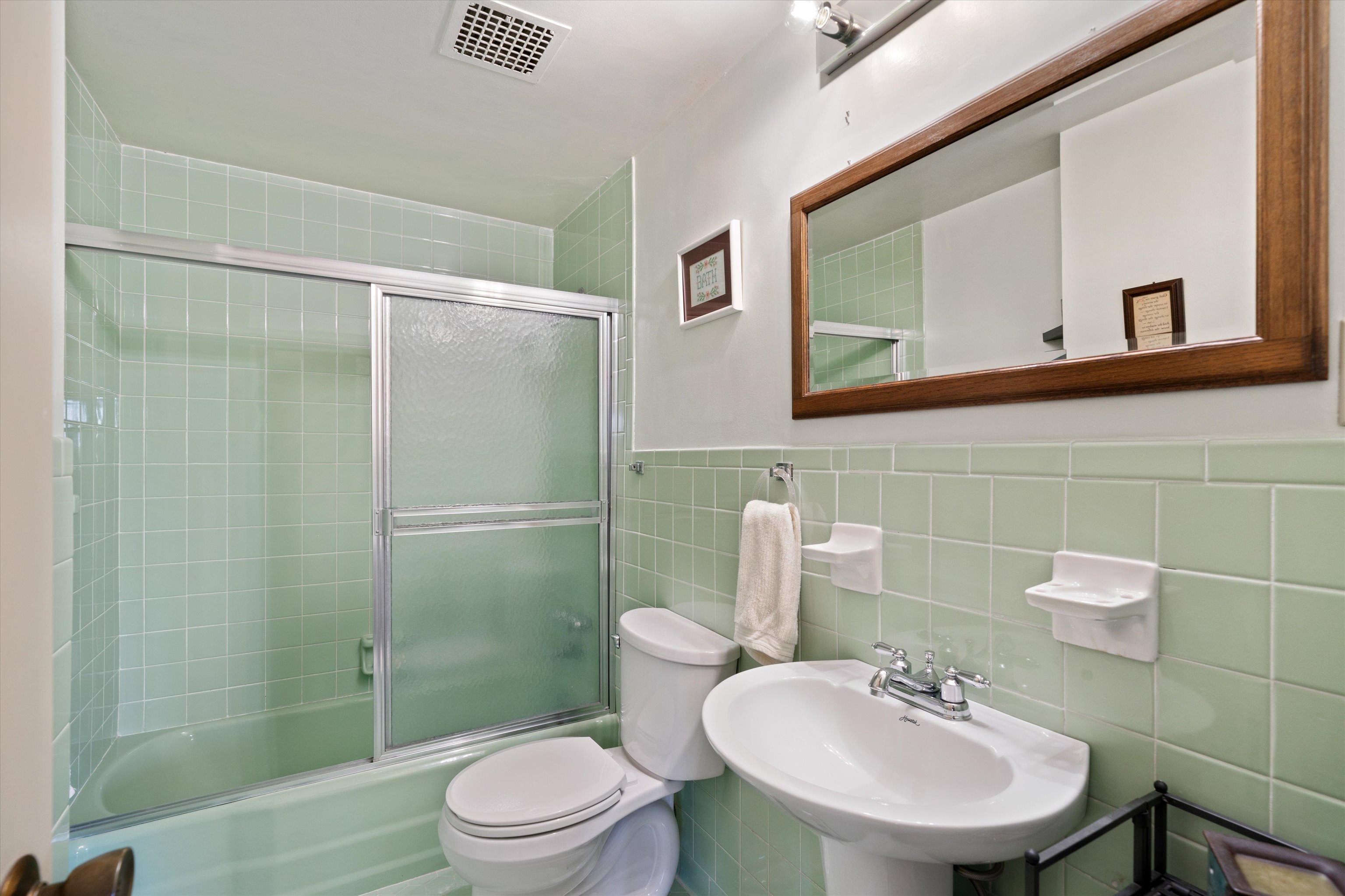 1960 N PARKWAY AVE Unit: 603