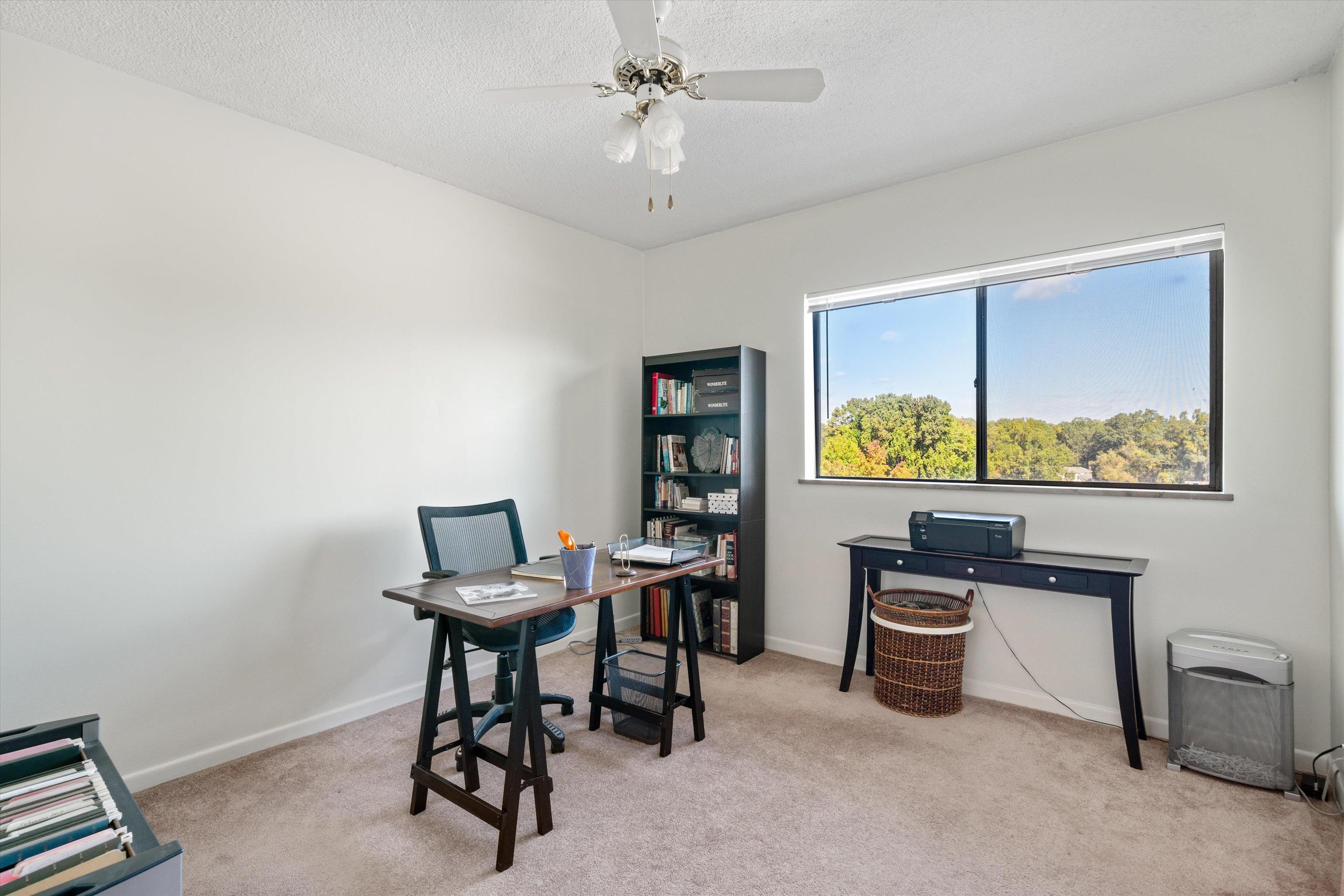 1960 N PARKWAY AVE Unit: 603
