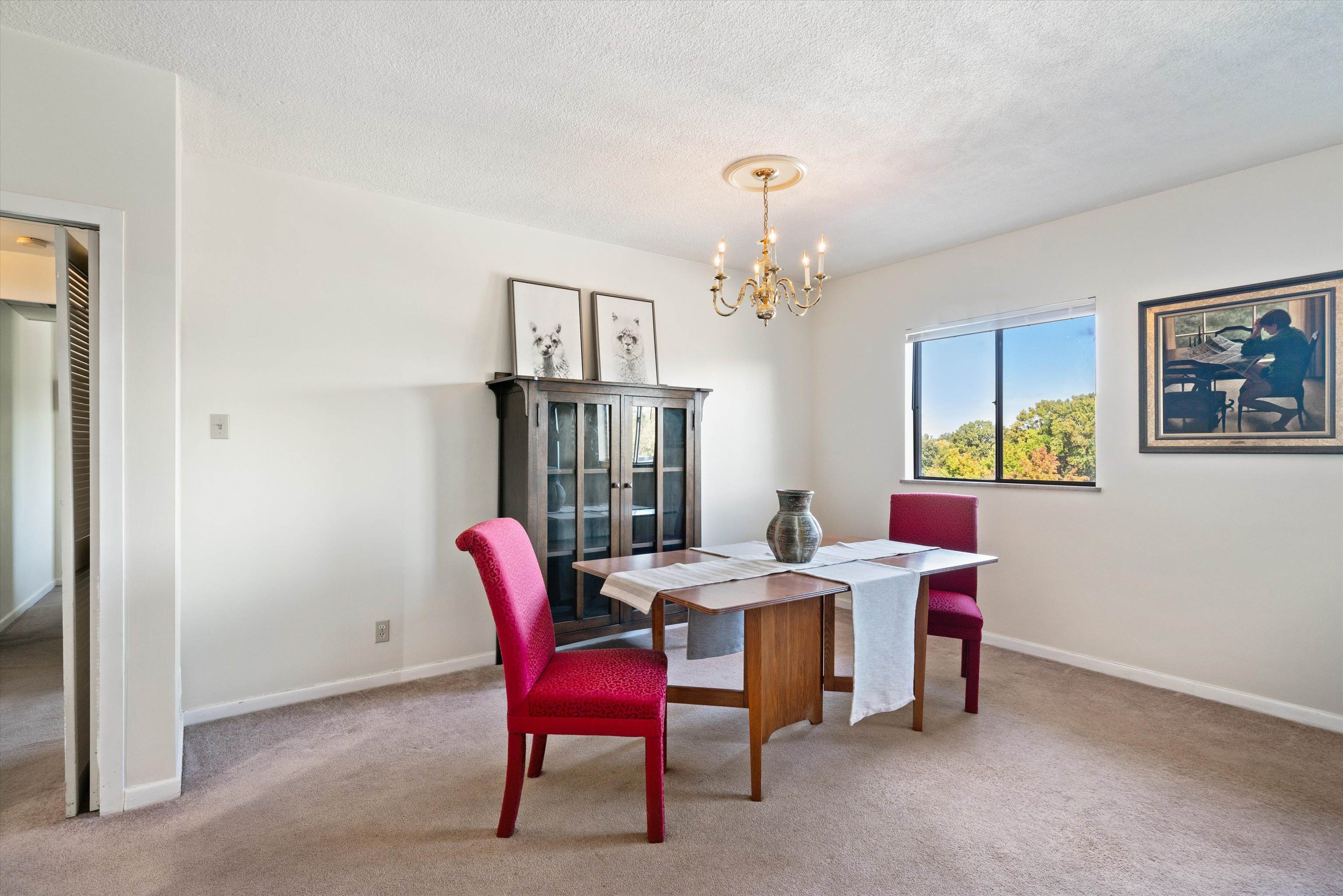 1960 N PARKWAY AVE Unit: 603