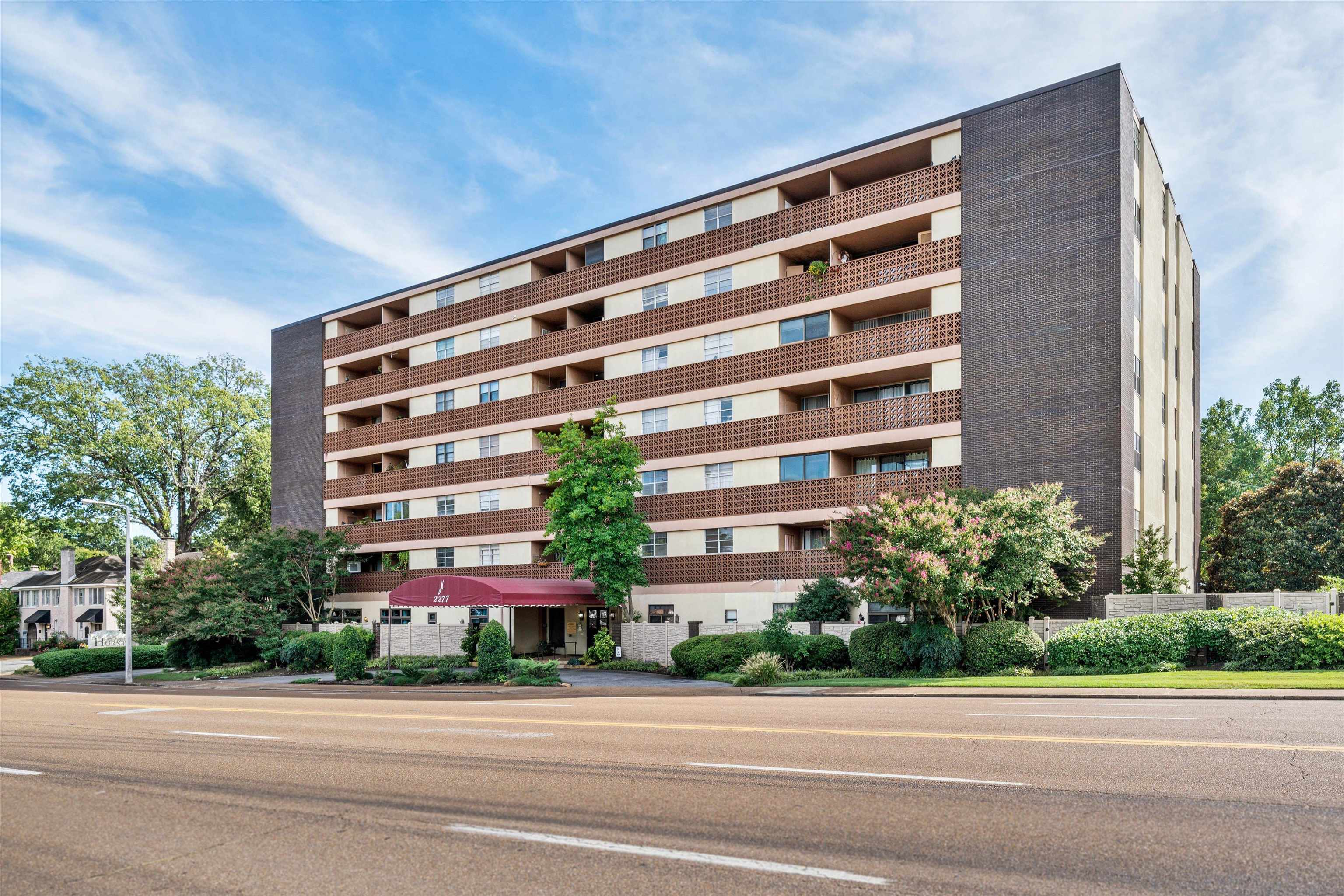 2277 UNION AVE Unit: 606