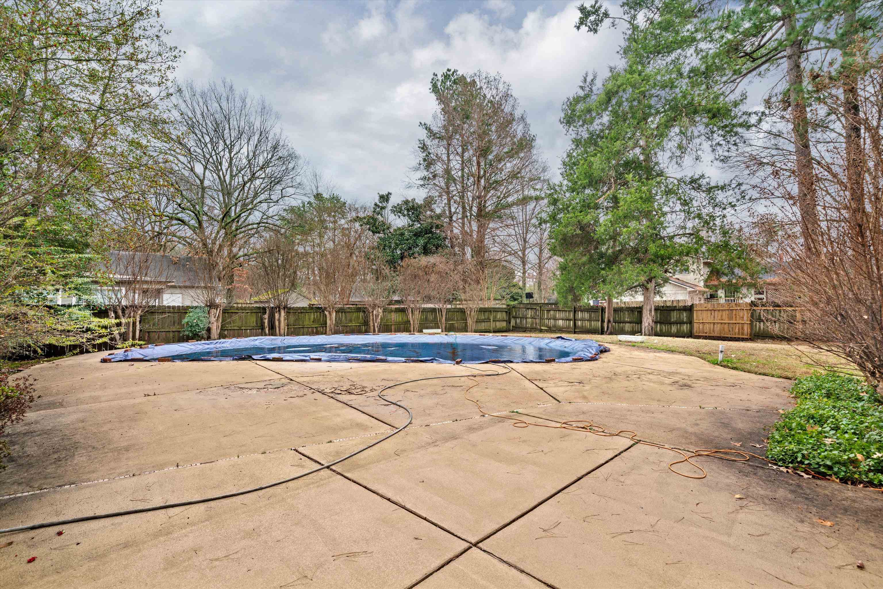 6643 POPLAR PIKE
