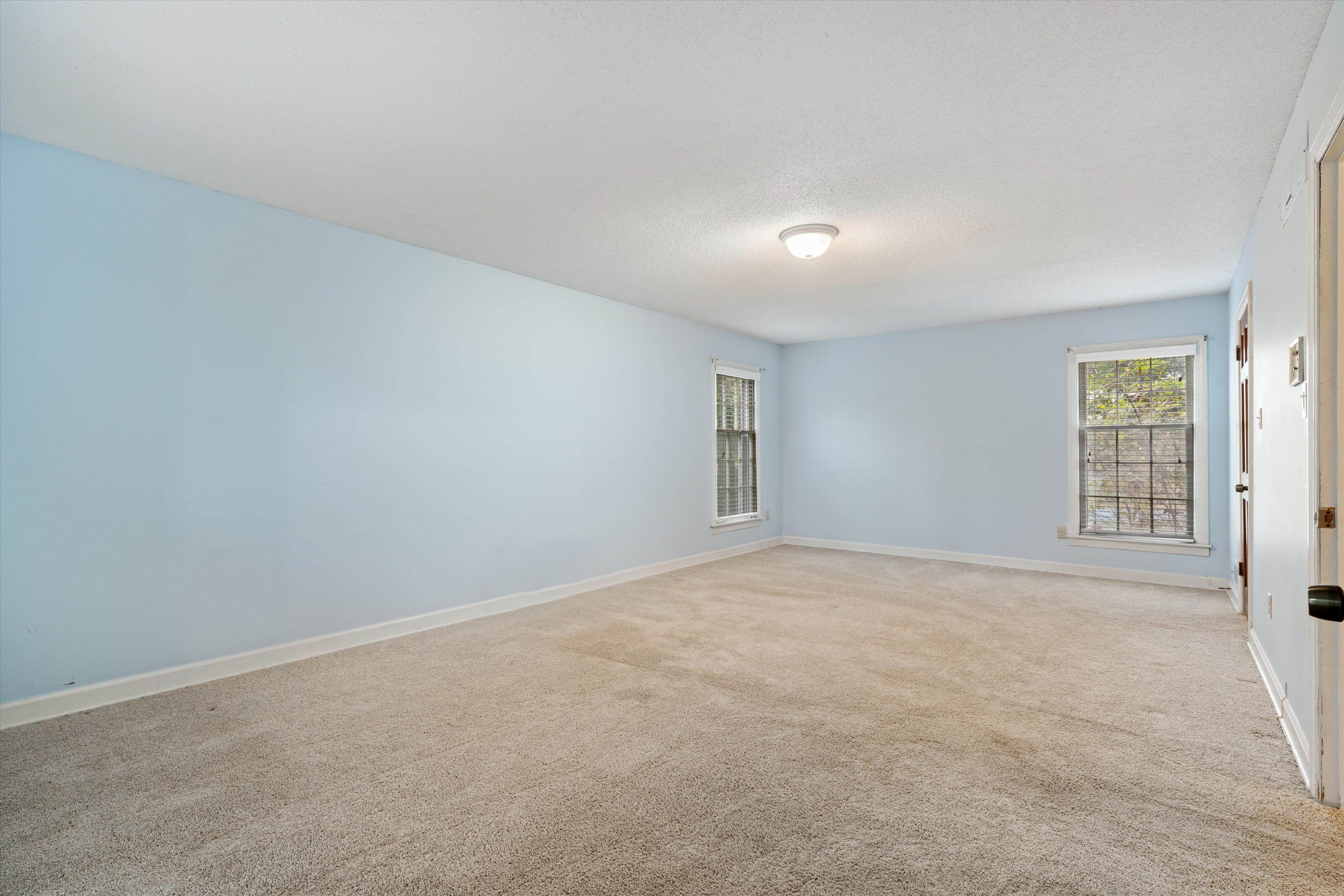 6643 POPLAR PIKE