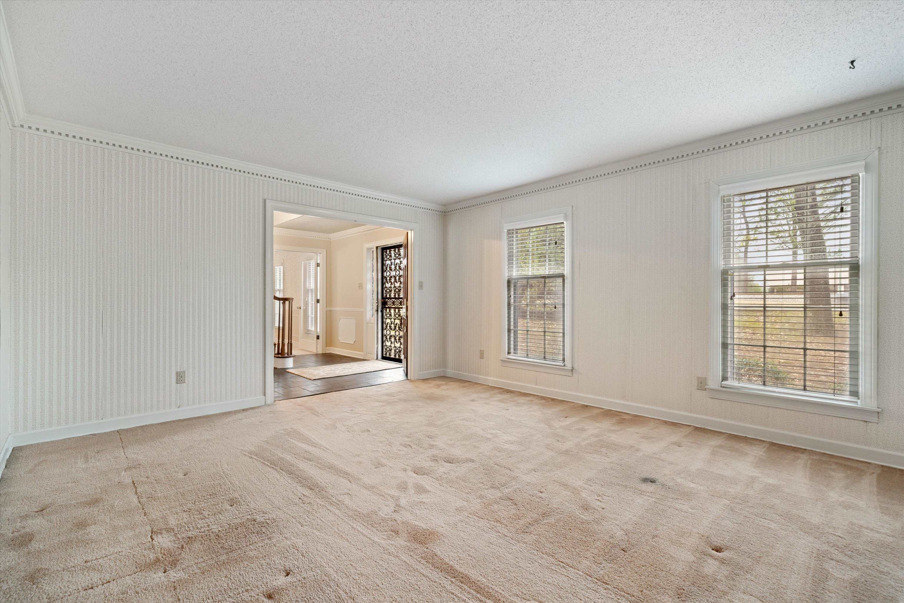 6643 POPLAR PIKE