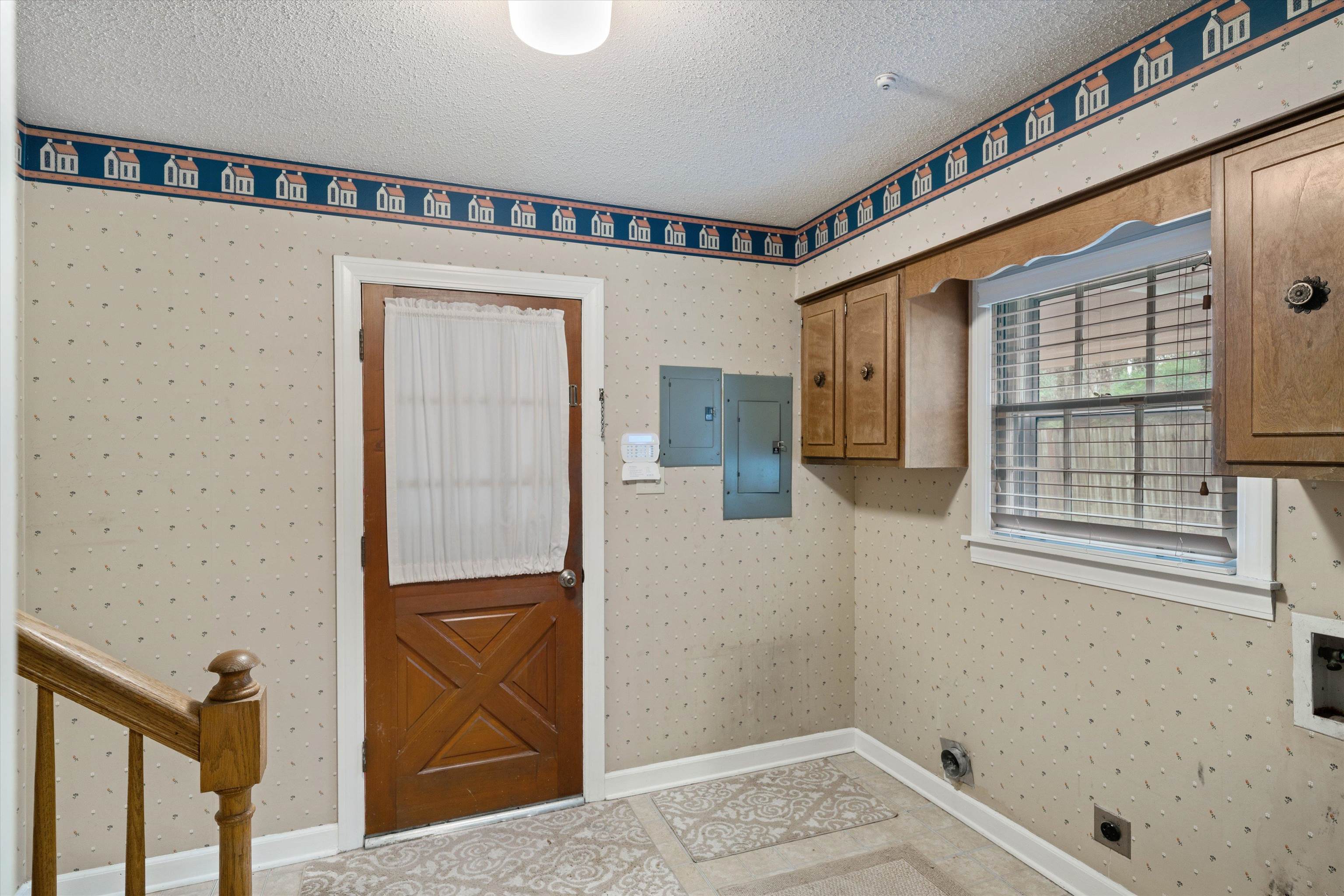 6643 POPLAR PIKE