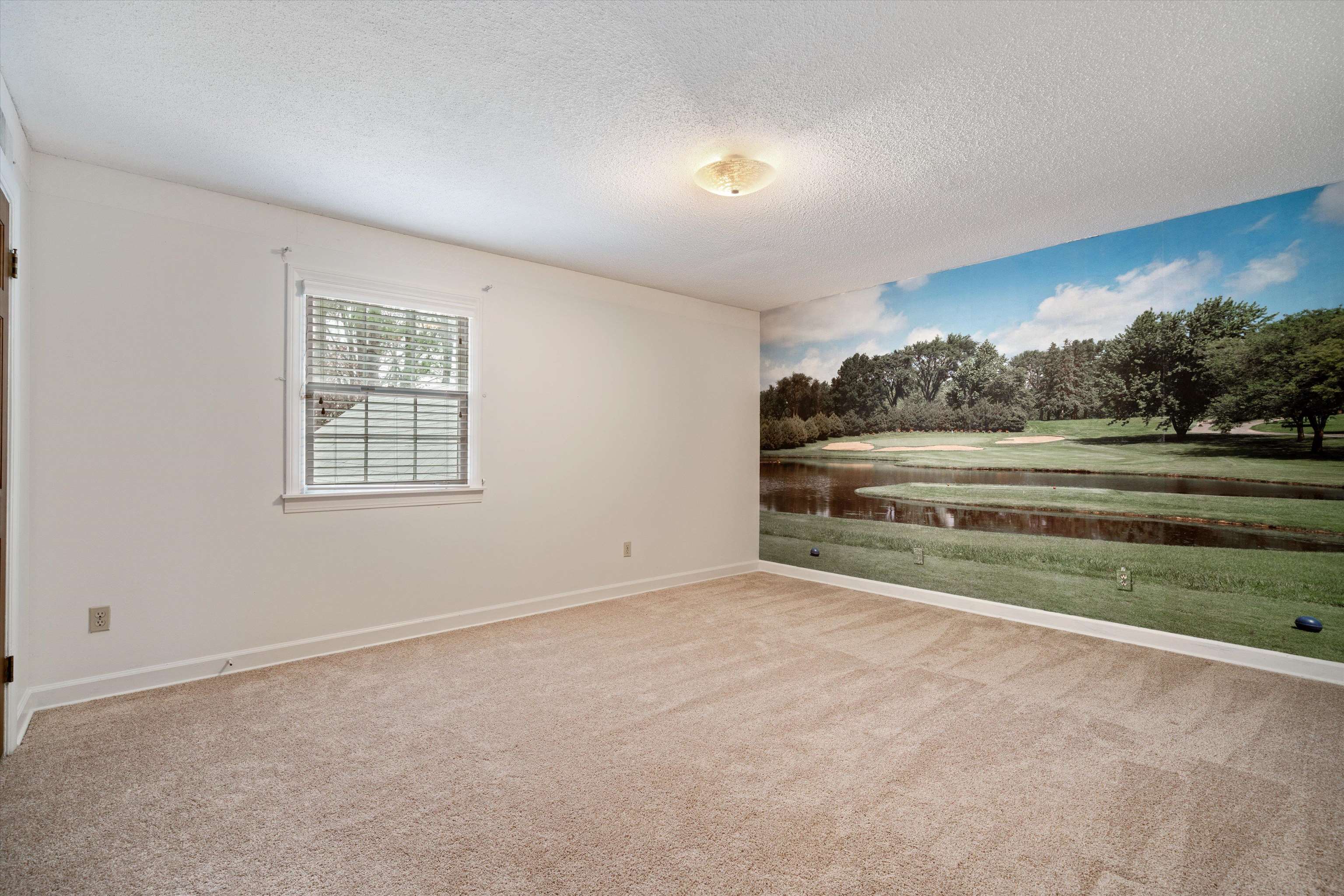6643 POPLAR PIKE