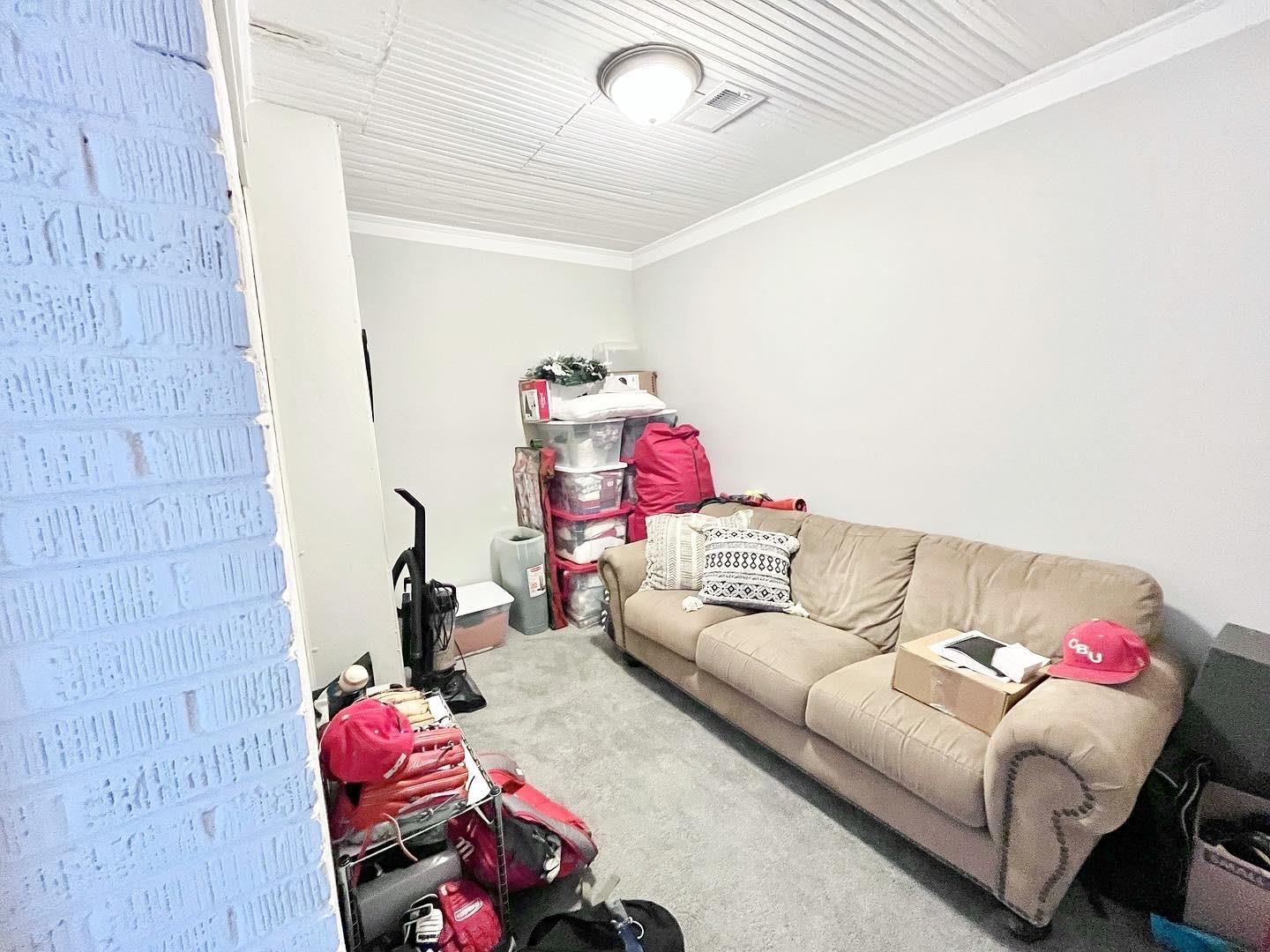 1611 N MICHELLE CIR