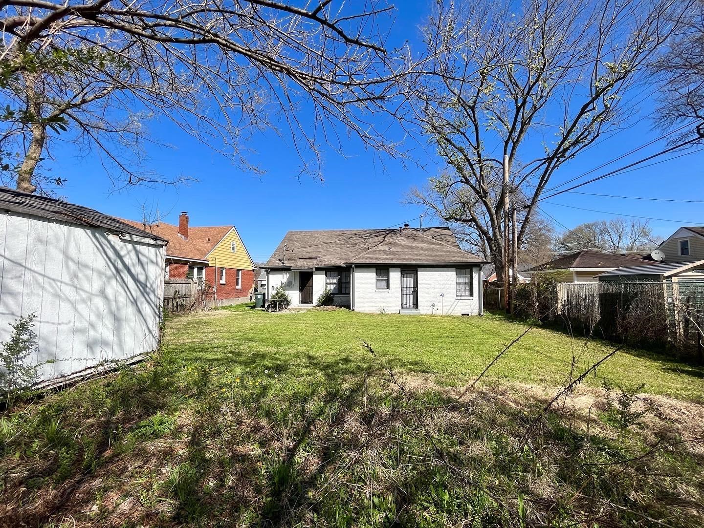 1611 N MICHELLE CIR