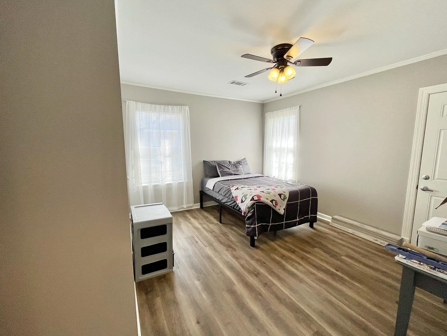 1611 N MICHELLE CIR