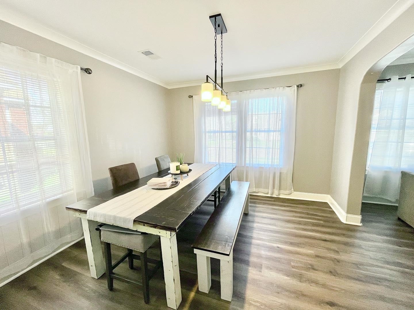 1611 N MICHELLE CIR