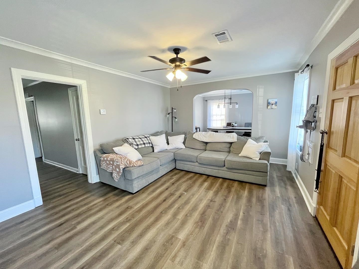 1611 N MICHELLE CIR