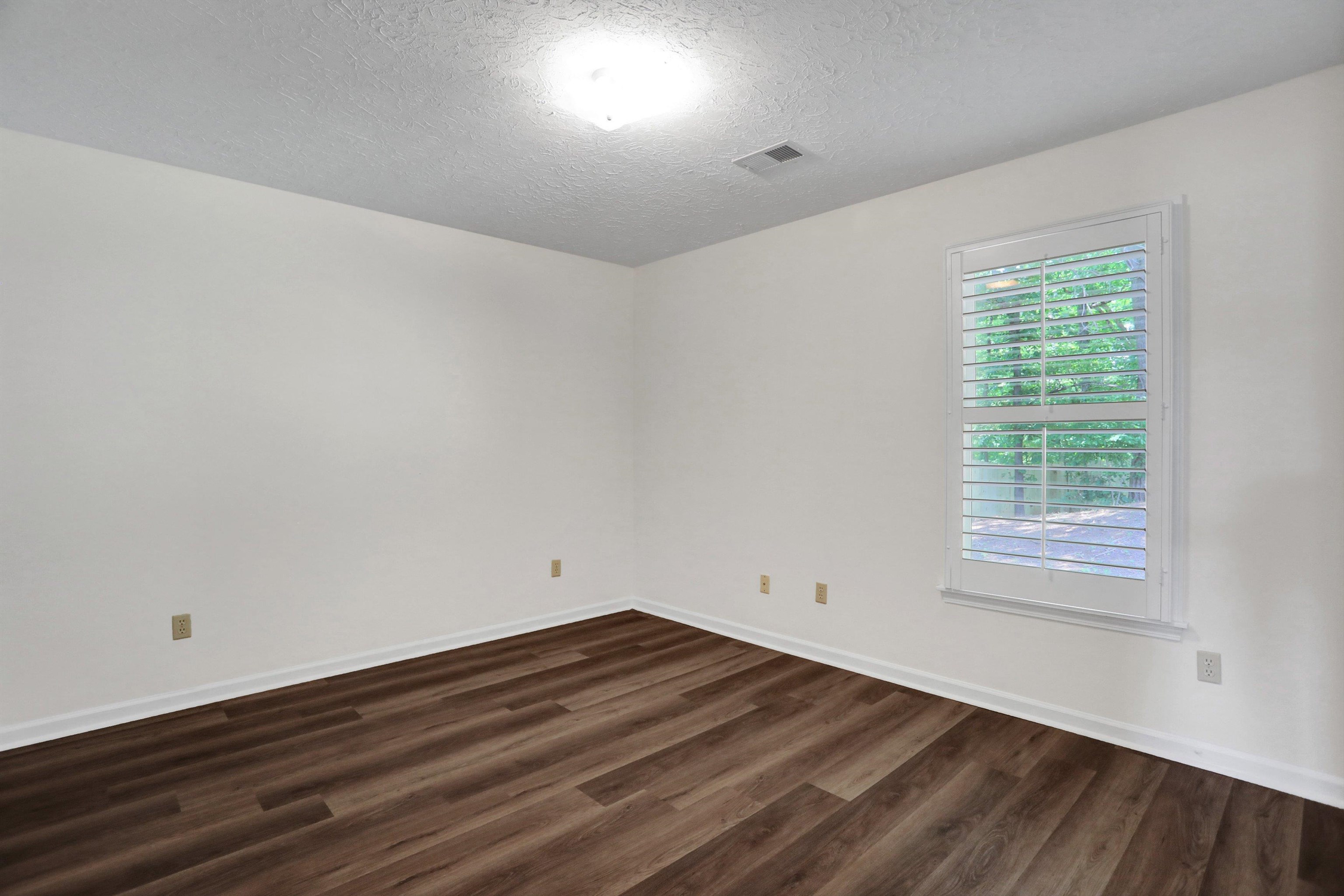 8924 E CARROLLWOOD LN