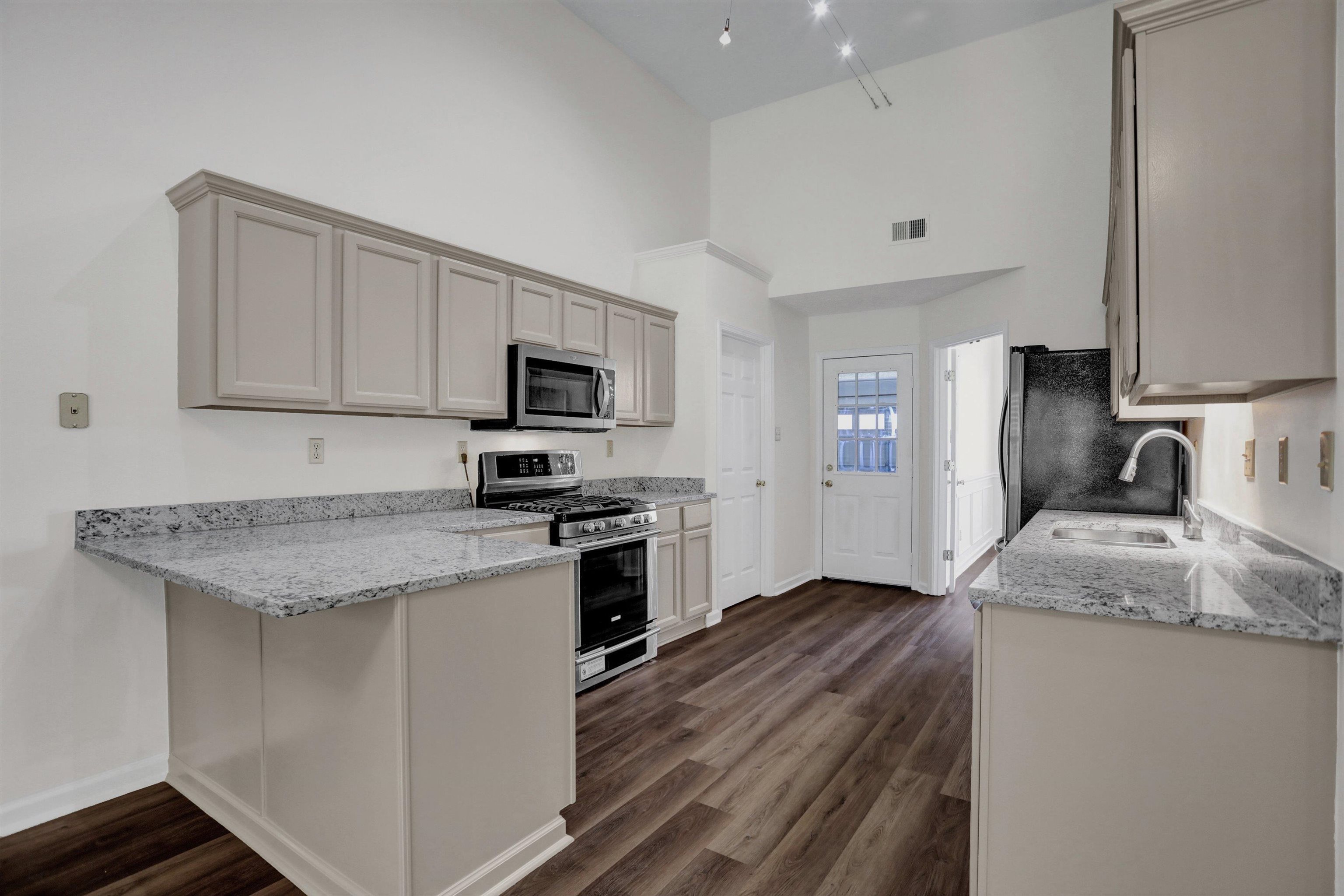 8924 E CARROLLWOOD LN