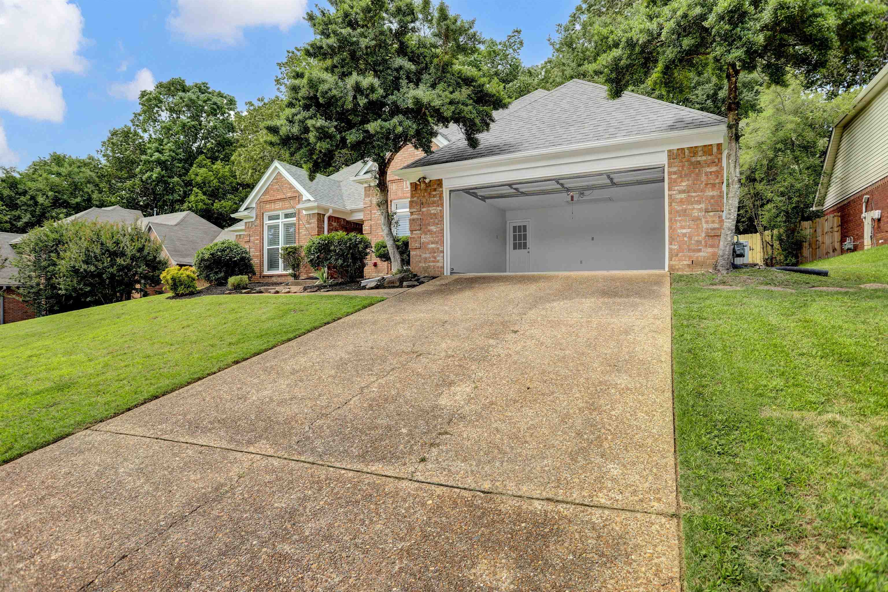 8924 E CARROLLWOOD LN