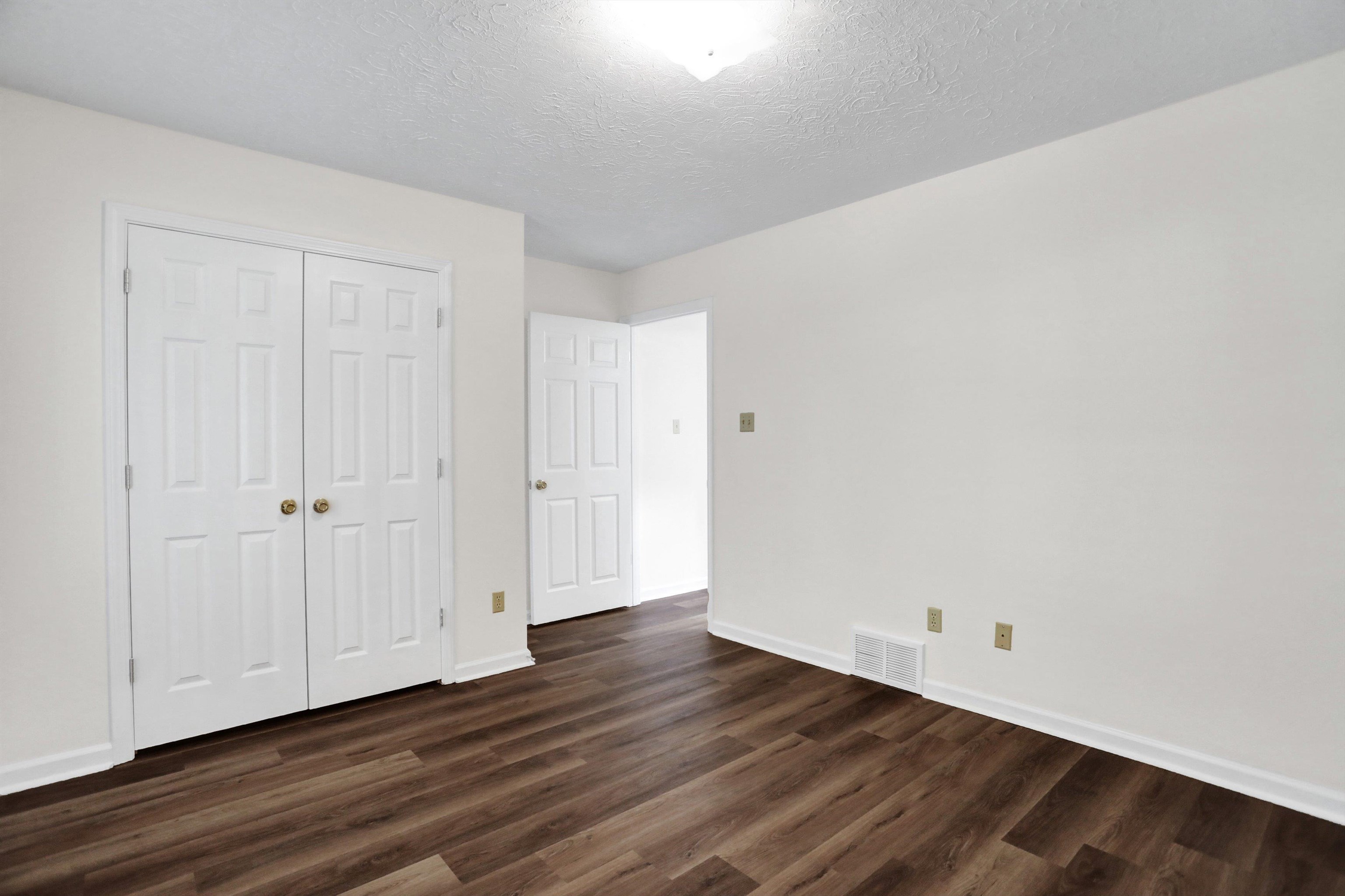 8924 E CARROLLWOOD LN