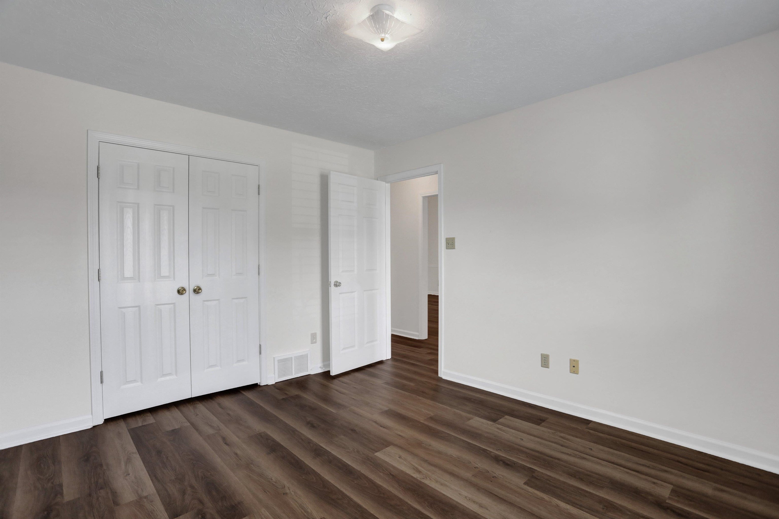 8924 E CARROLLWOOD LN