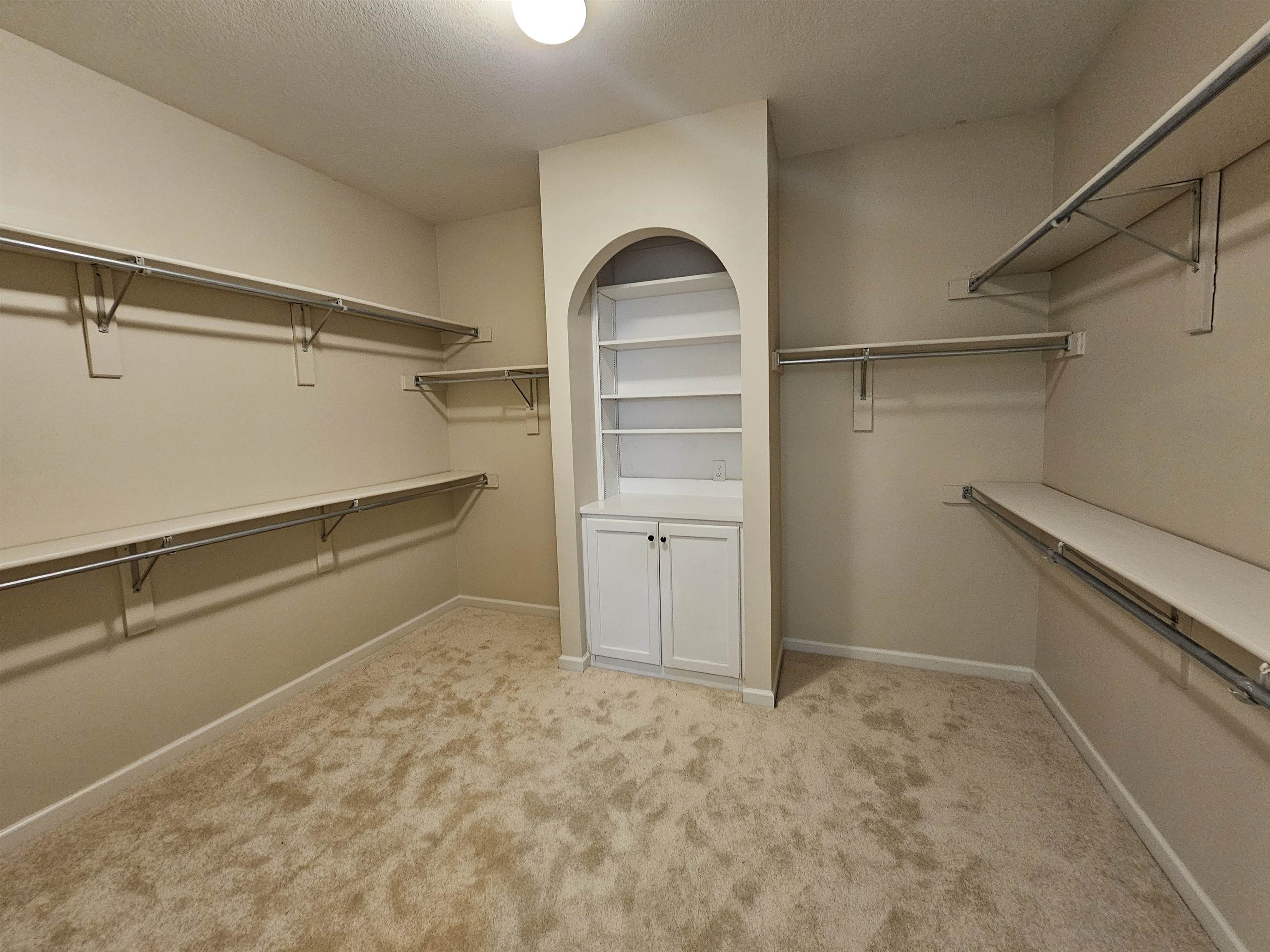 10474 TAOS TRAIL DR