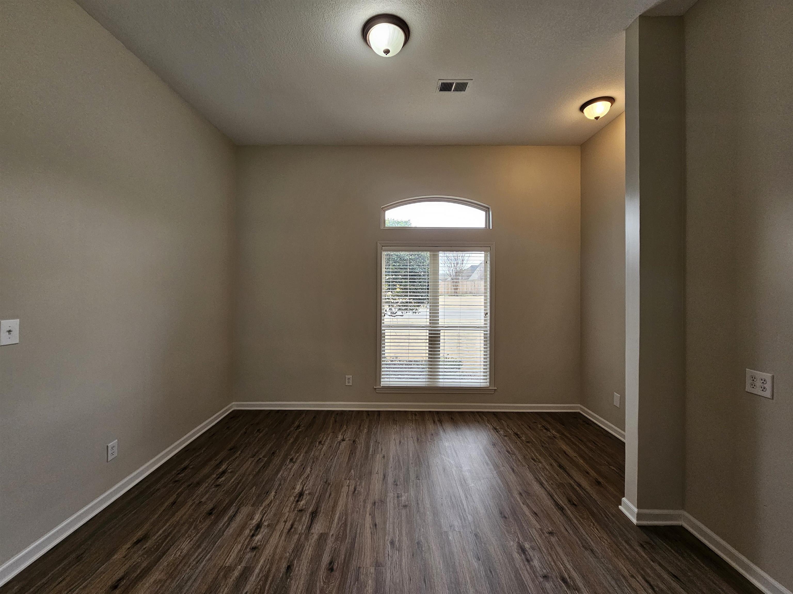 10474 TAOS TRAIL DR