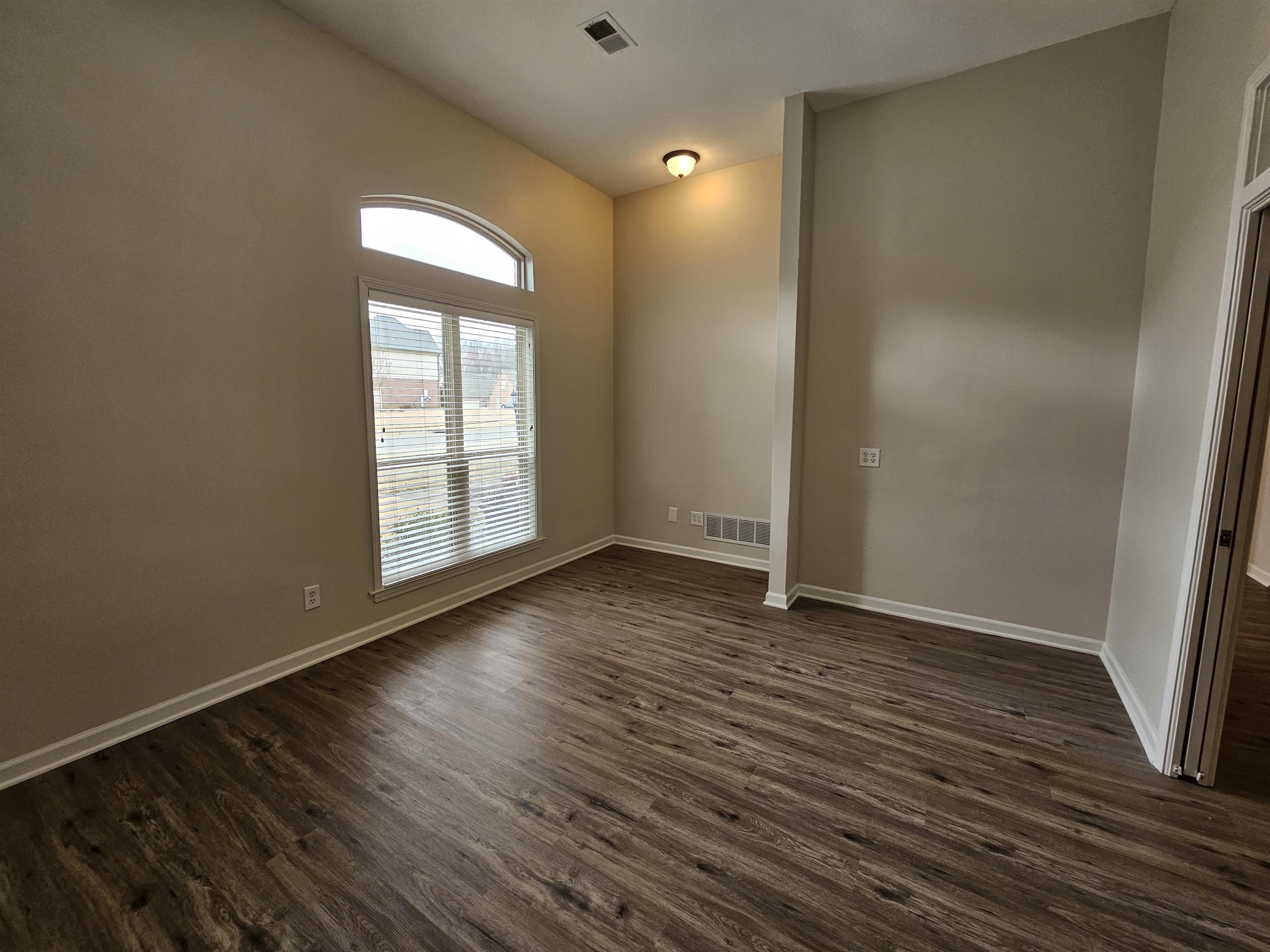 10474 TAOS TRAIL DR